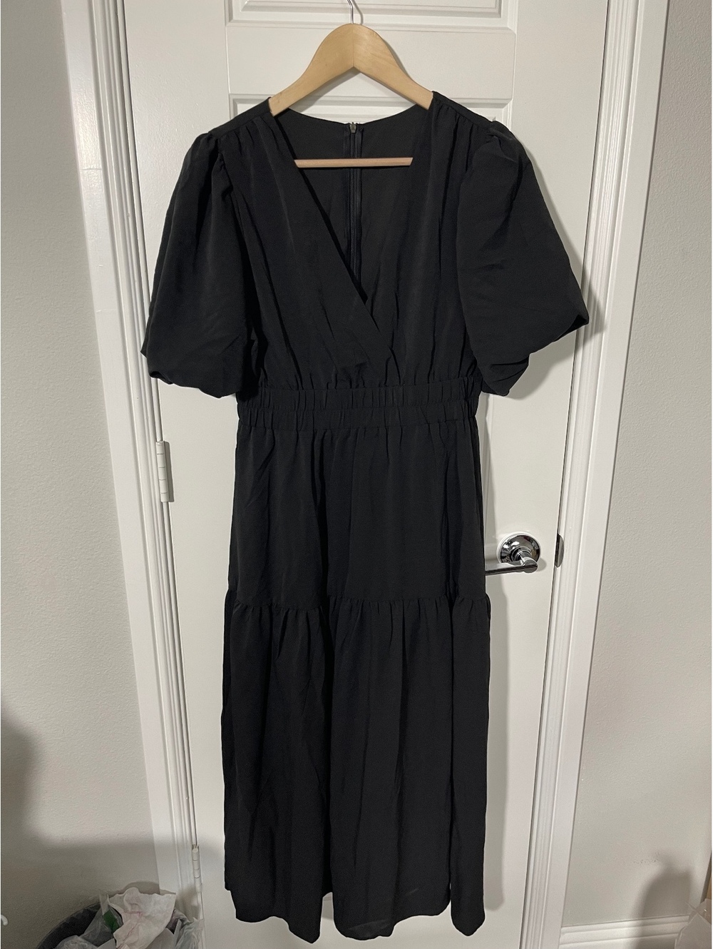 Women’s Dress Size Large Black W467